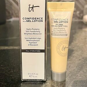 it cosmetics Confidence in a Gel Lotion – 72hr hydration